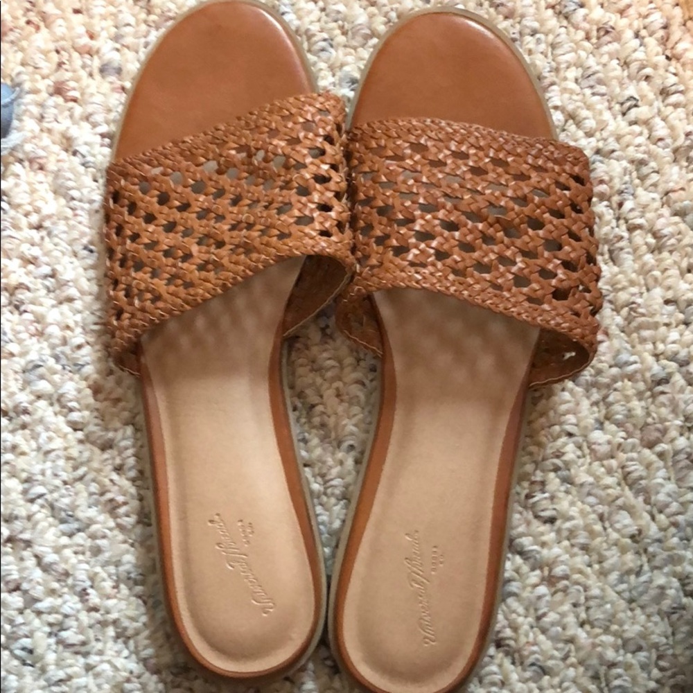 Sandals never worn